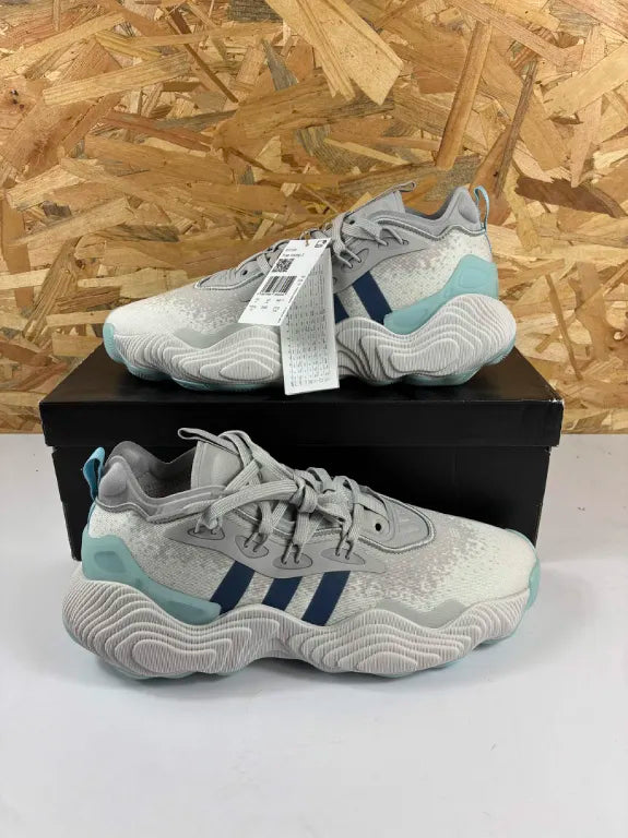 Baskets Adidas Trae Young 3 – Chaussures Basketball Homme – 44 2/3
