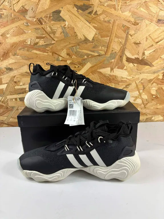 Baskets Adidas Trae Young 3 – Chaussures Basketball Homme – 43 1/3