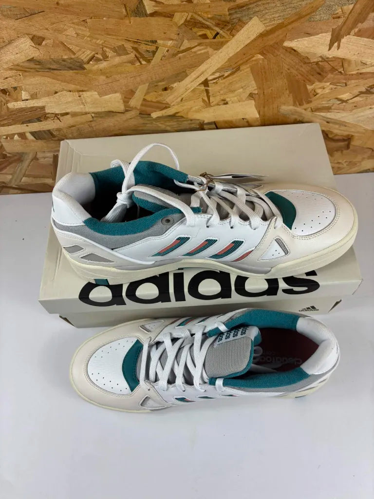Chaussures Basketball Adidas Midcity Low Homme – 46 2/3