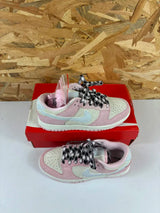 Baskets Nike Dunk Low LX Femme – 36,5 – Carton abîmé