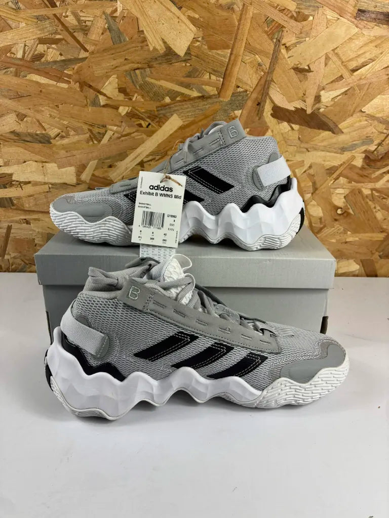 Chaussures Basketball Adidas Exhibit B WMNS Mid Femme – 42 – GY8983