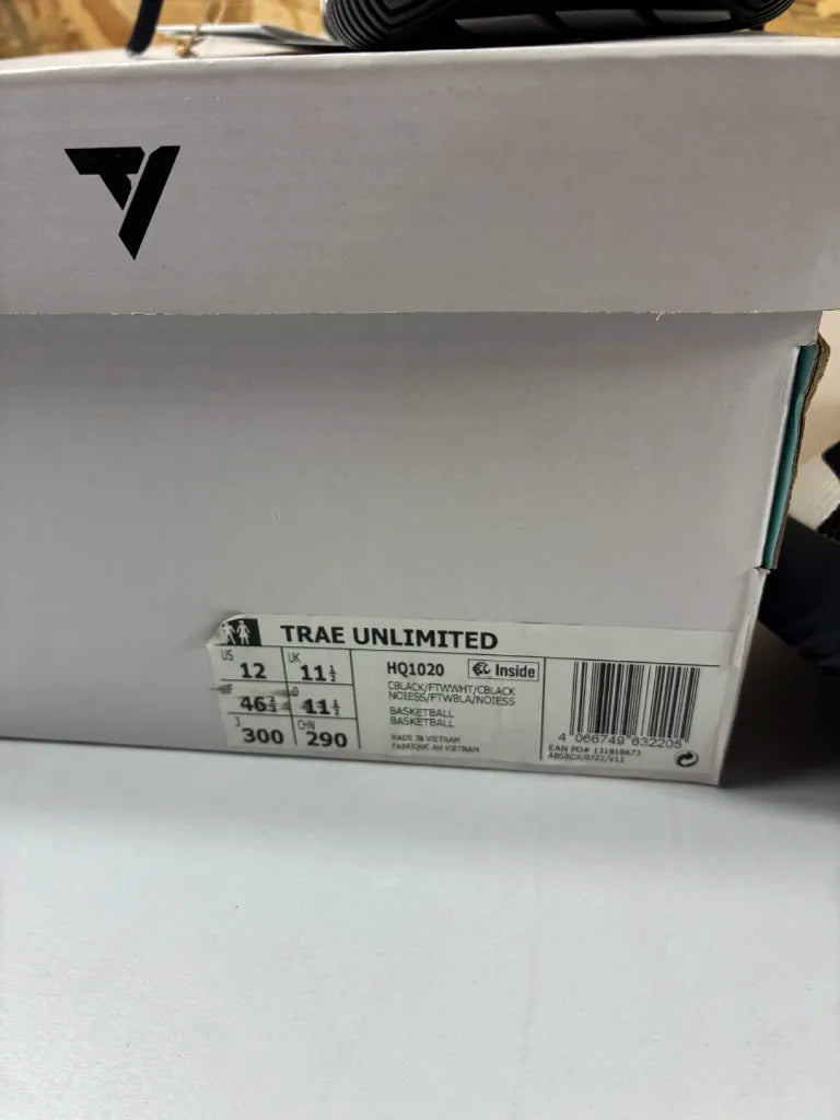 Chaussures Basketball Adidas Trae Unlimited Homme – 46 2/3 – HQ1020