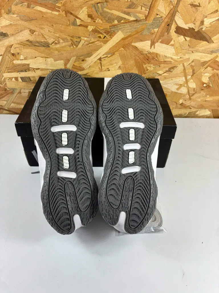 Chaussures Basketball Adidas Dame 8 EXTPLY Homme – 43 1/3 – IG8086