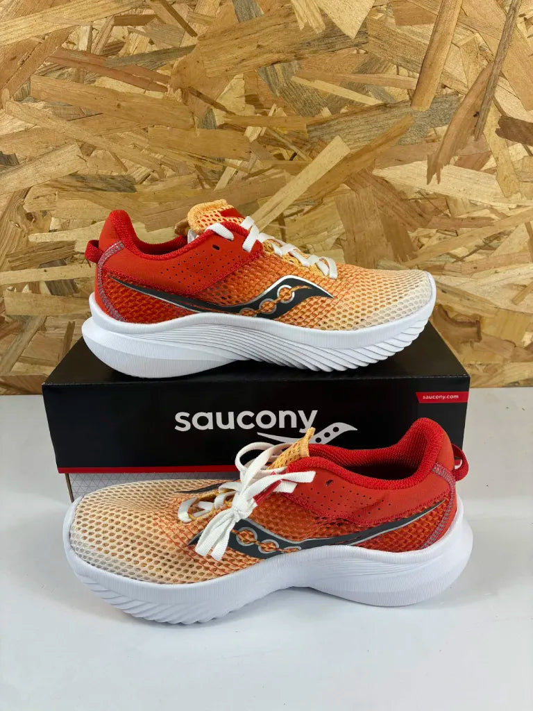 Chaussures Running Saucony Kinvara 14 Femme – 38 – S10823-139