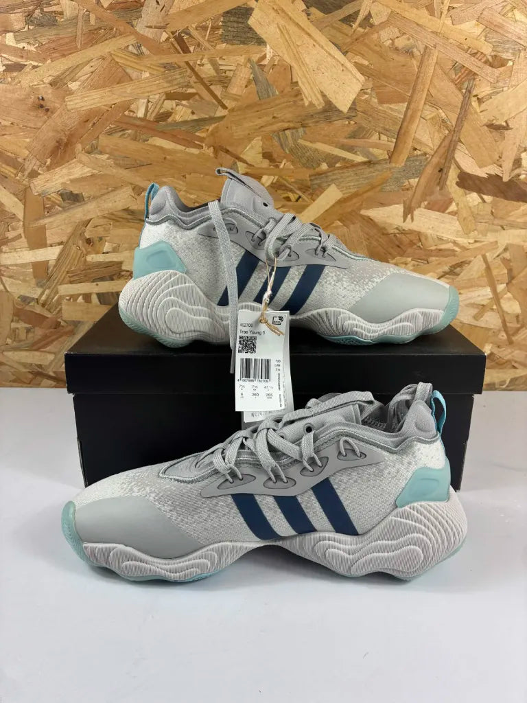 Chaussures Basketball Adidas Trae Young 3 – 41 1/3 – IE2708