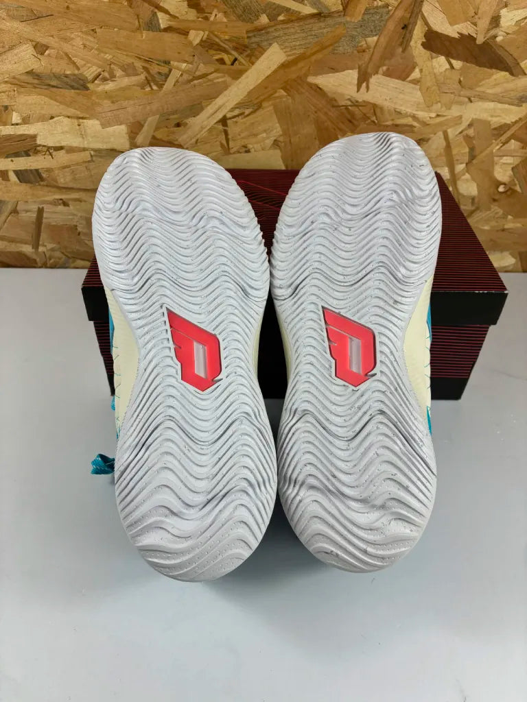 Chaussures Basketball Adidas Dame Certified Homme – 46 2/3 – GV9587