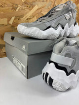 Chaussures Basketball Adidas Exhibit B Mid Femme – 38 – GY8983