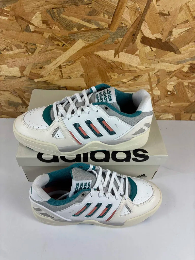 Chaussures Basketball Adidas Midcity Low Homme – 44 2/3 – ID5403