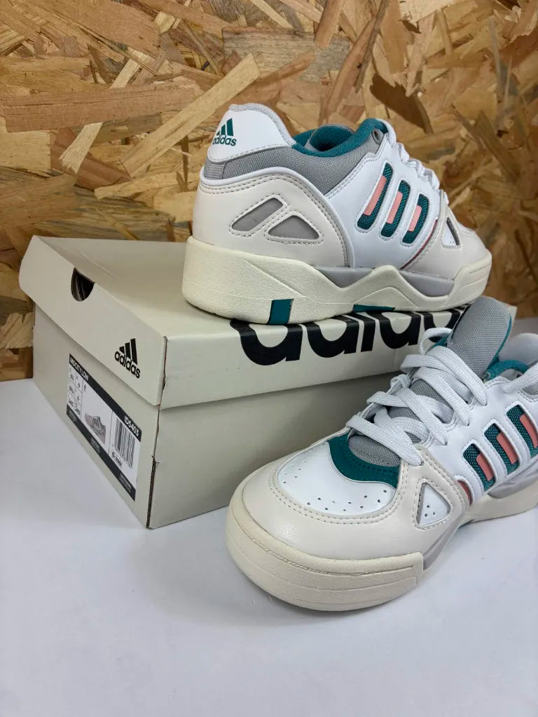 Chaussures Basketball Adidas Midcity Low Homme – 39 1/3 – ID5403