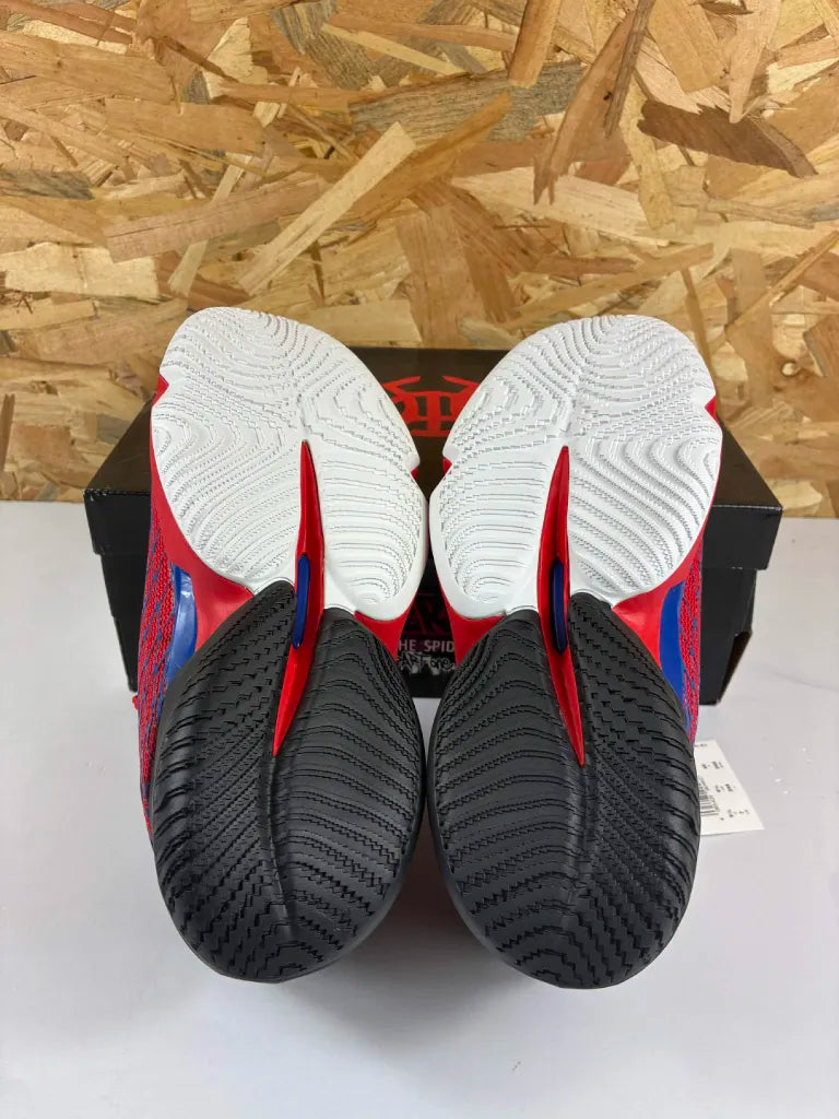 Chaussures Basketball Adidas D.O.N. Issue 4 Enfant – 40 – HR1616