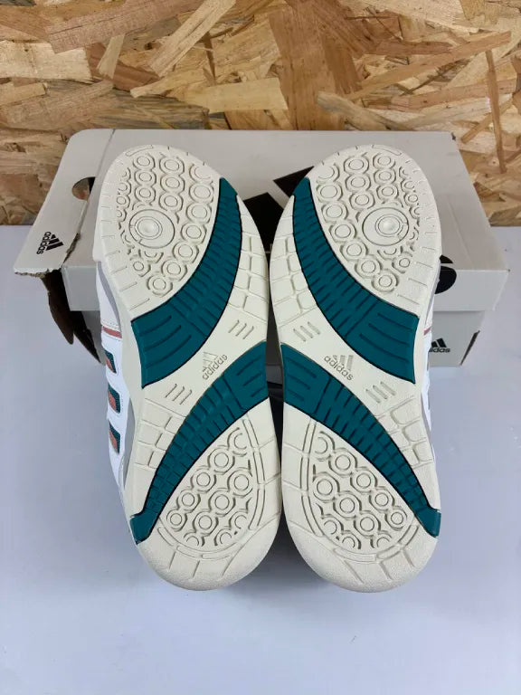Chaussures Basketball Adidas Midcity Low Homme – 41 1/3 – ID5403