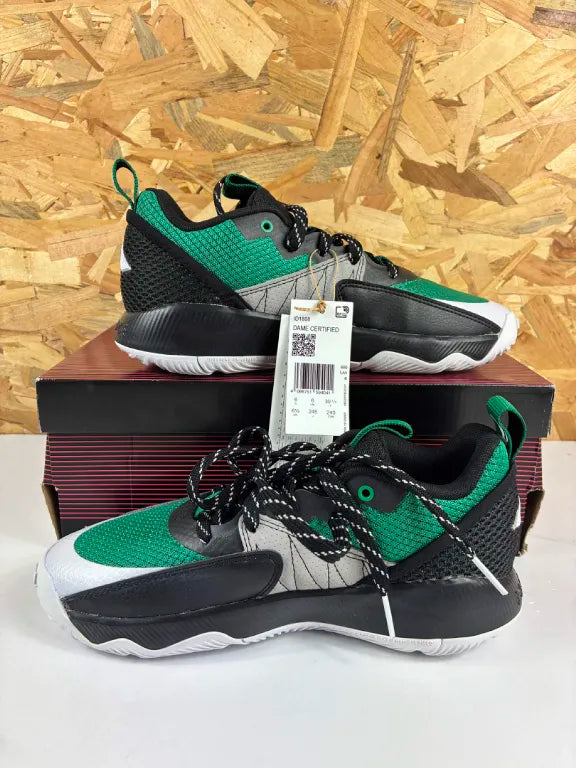 Chaussures Basketball Adidas Dame Certified Femme – 39 1/3 – ID1808