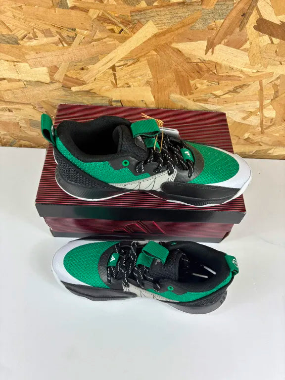 Chaussures Basketball Adidas Dame Certified Homme – 38 – ID1808