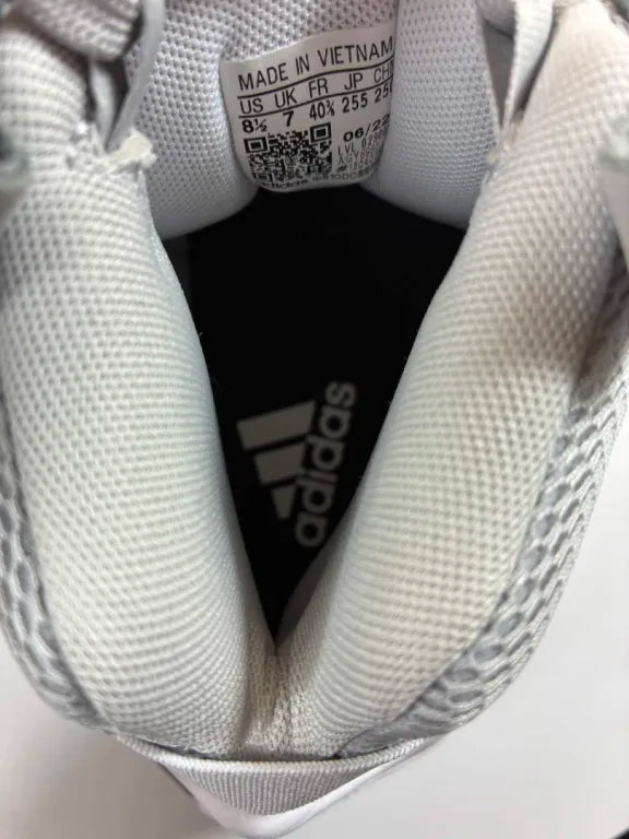 Chaussures Basketball Adidas Exhibit B WMNS Mid Femme – 40 2/3 – GY8983
