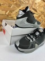 Chaussures Enfant Nike Zoom Freak 1 GS Basketball – 38,5 – BQ5633-050