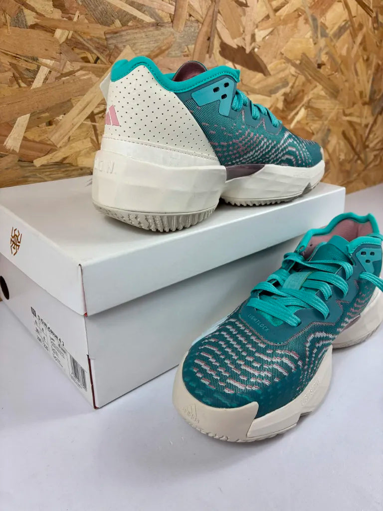Adidas D.O.N. Issue 4 J Enfant 36 2/3 – Chaussures de Basketball HQ3448