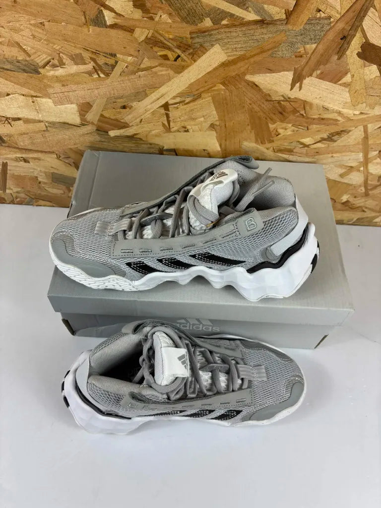Adidas Exhibit B WMNS Mid Femme 36 – Chaussures de Basketball GY8983