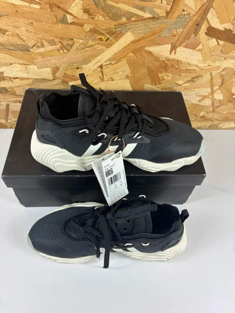 Adidas Trae Young 3 Homme 40 – Chaussures de Basketball IE9362
