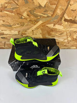 Adidas Dame 5 J Star Wars Enfant 38 – Chaussures de Basketball EH2470