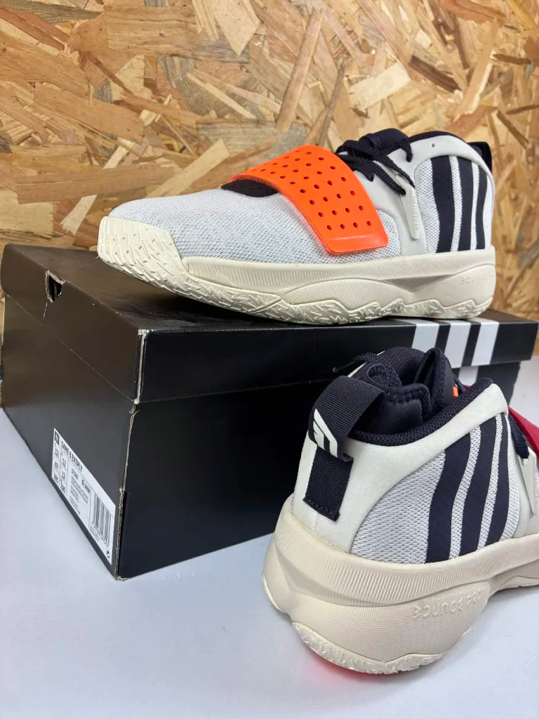 Adidas Dame 8 EXTPLY Homme 47 1/3 – Chaussures de Basketball IF1507