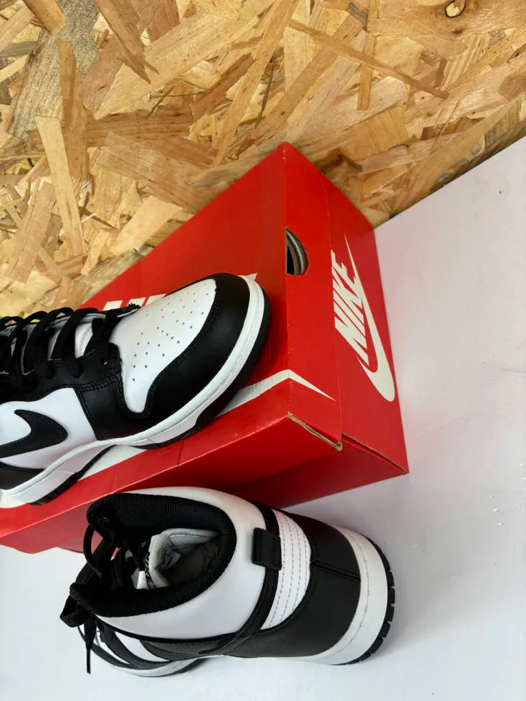 Nike Dunk High Retro Homme 44,5 – White Black Orange DD1399-105