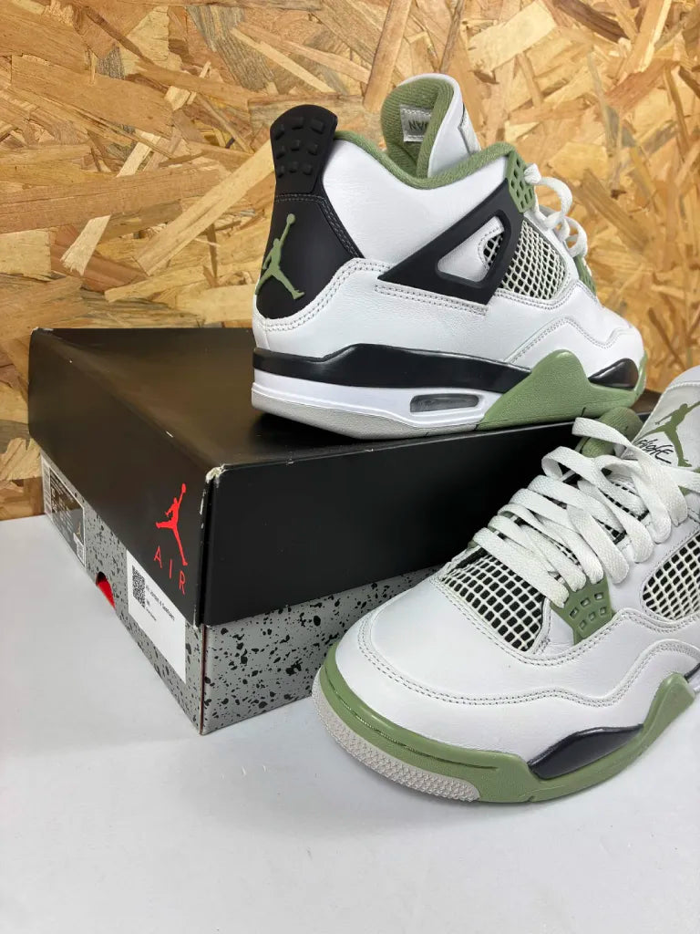 Air Jordan 4 Retro Femme 42 – White Oil Green AQ9129-103