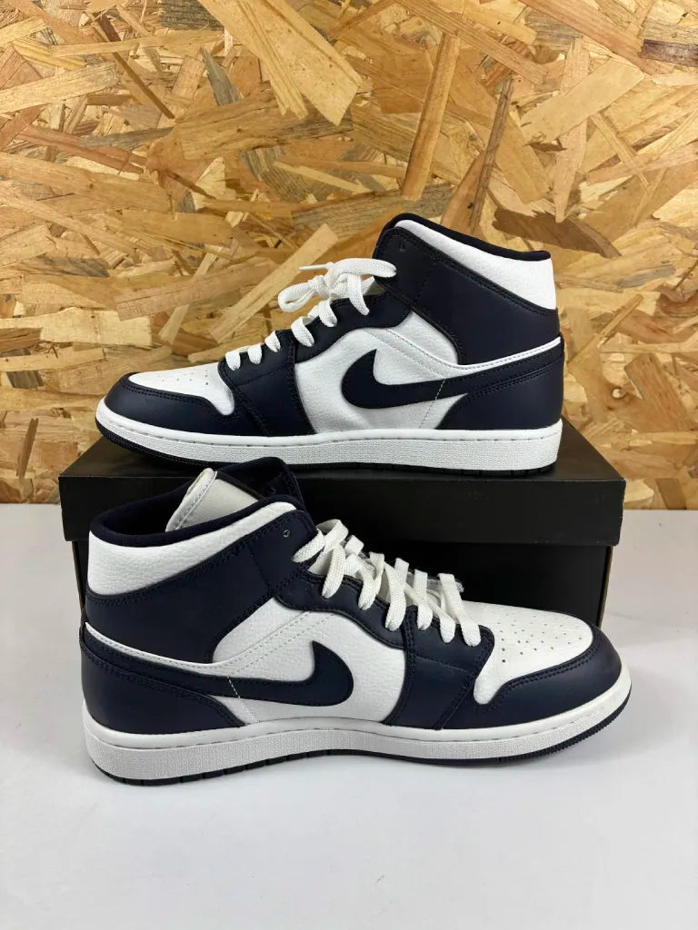 Air Jordan 1 Mid 554724-174 – 44,5 EU