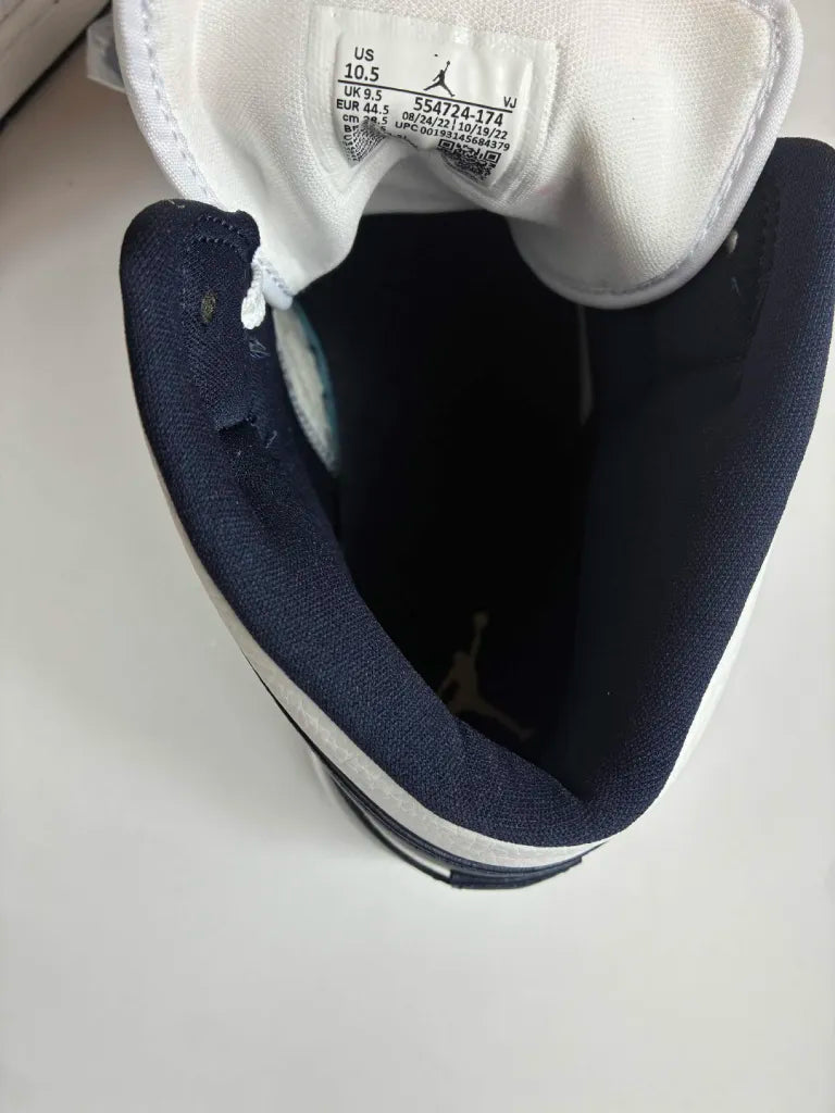 Air Jordan 1 Mid 554724-174 – 44,5 EU