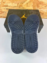 Air Jordan 1 Mid 554724-174 – 44,5 EU