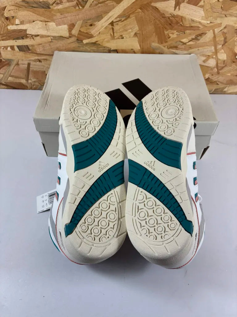 Chaussures de Basketball Homme Adidas Midcity Mid ID5402 – 44 2/3 EU