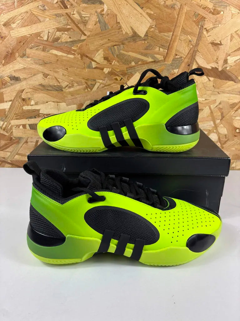 Chaussures de Basketball Homme Adidas D.O.N. Issue 5 IE7801 – 46 2/3