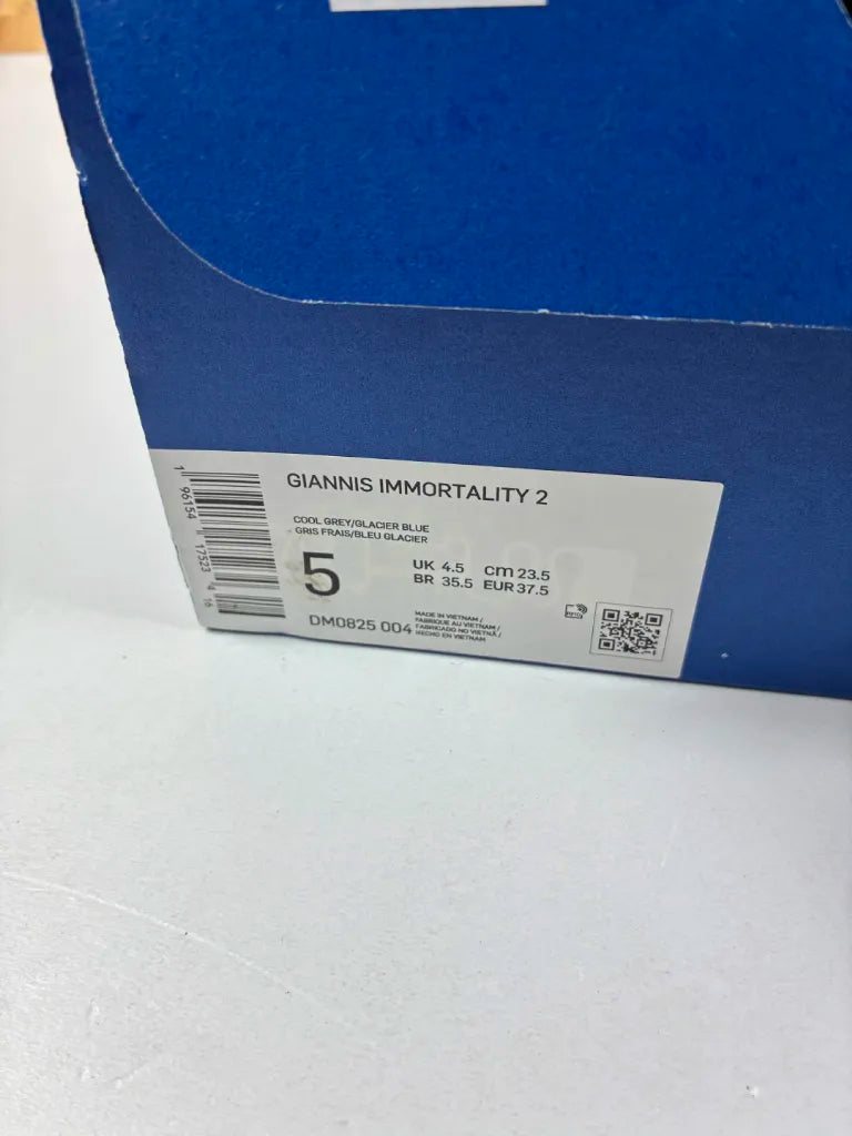 Chaussures de Basketball Enfant Nike Giannis Immortality 2 DM0825-004 – 37,5