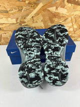 Chaussures de Basketball Enfant Nike Giannis Immortality 2 DM0825-004 – 37,5