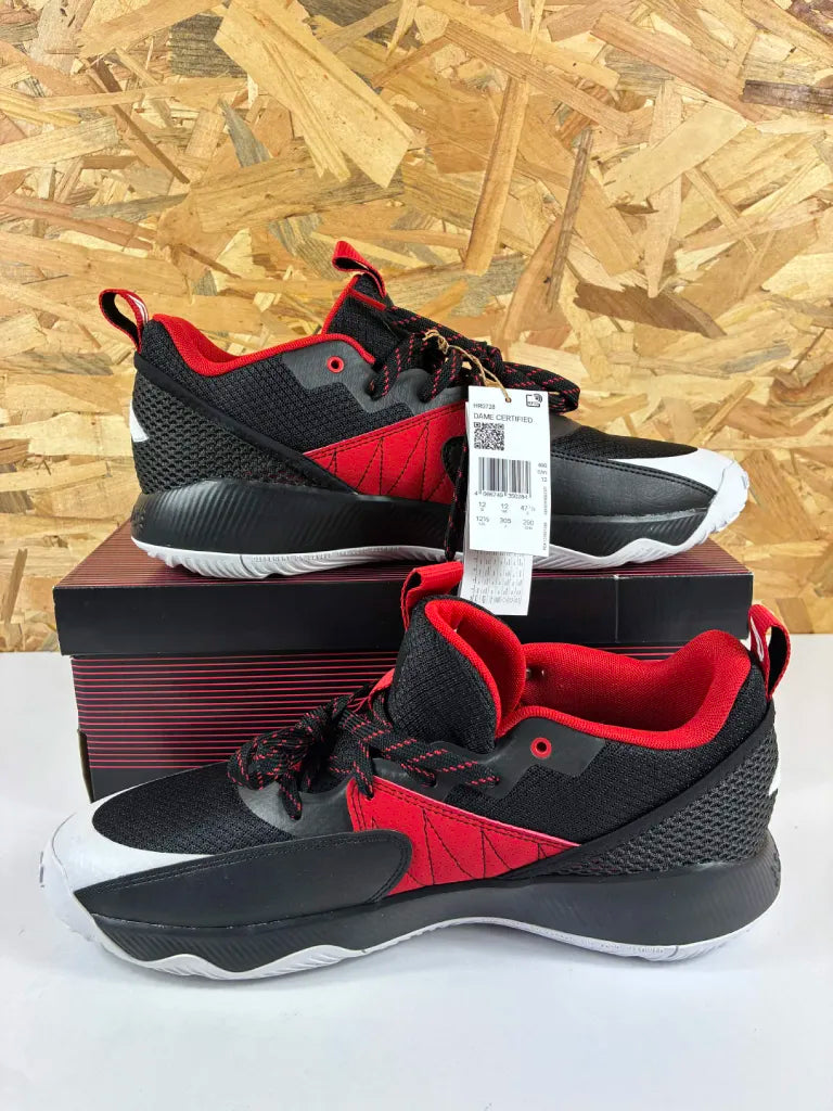 Chaussures de Basketball Homme Adidas Dame Certified HR0728 – 47 1/3