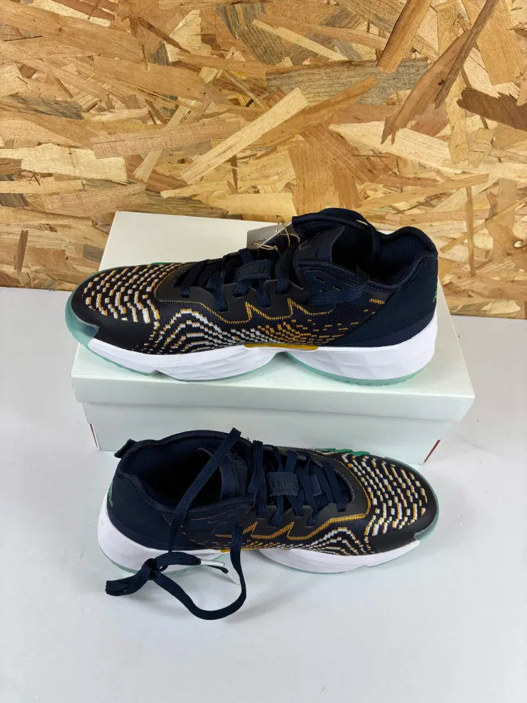 Chaussures de Basketball Adidas D.O.N. Issue 4 Homme 41 1/3 – GY6504