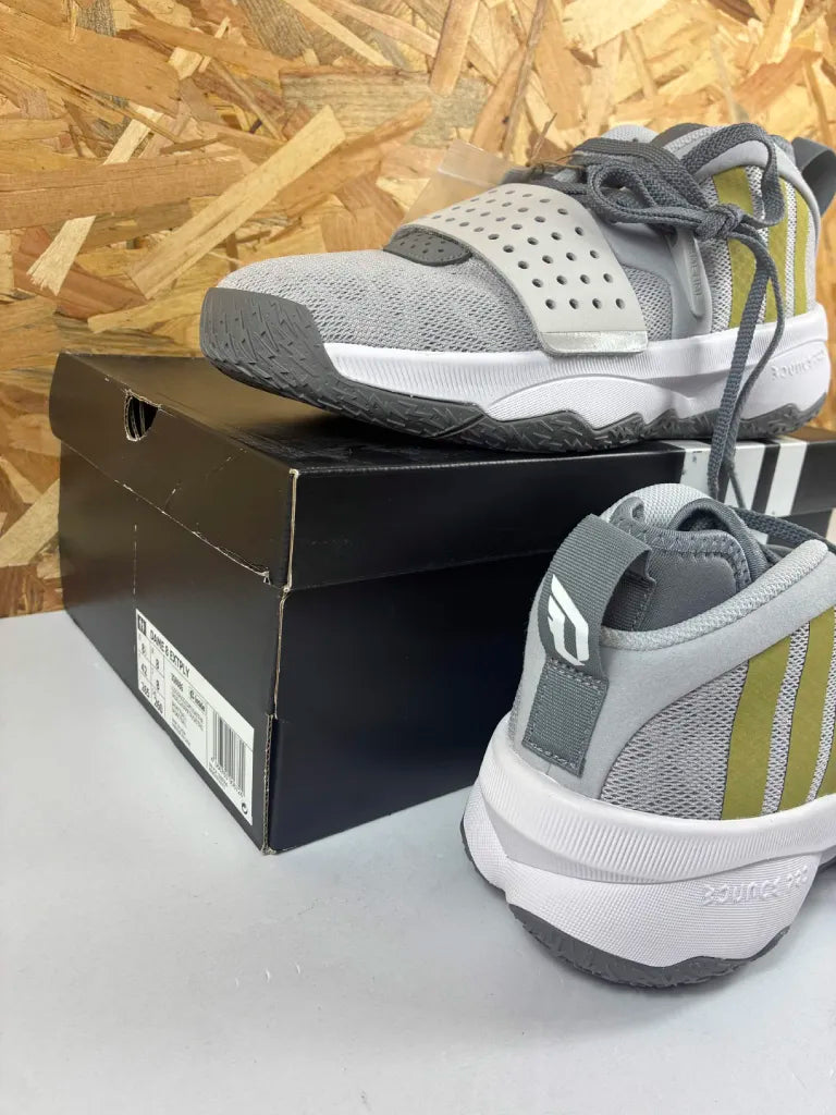 Chaussures de Basketball Adidas Dame 8 EXTPLY Homme Gris Or – 42 – IG8086