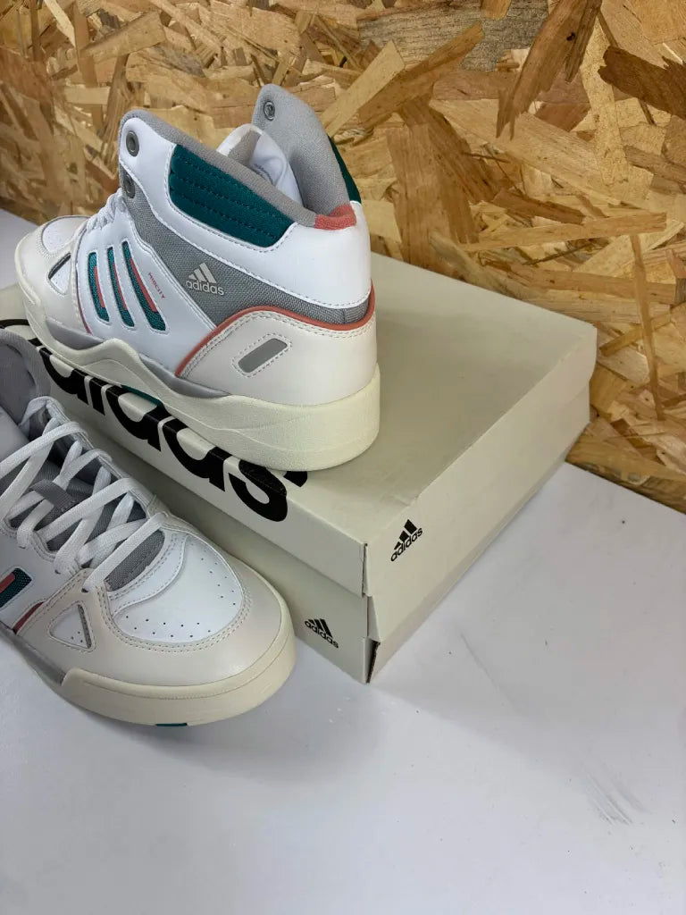 Chaussures de Basketball Adidas Midcity Mid Homme 45 1/3 – ID5402