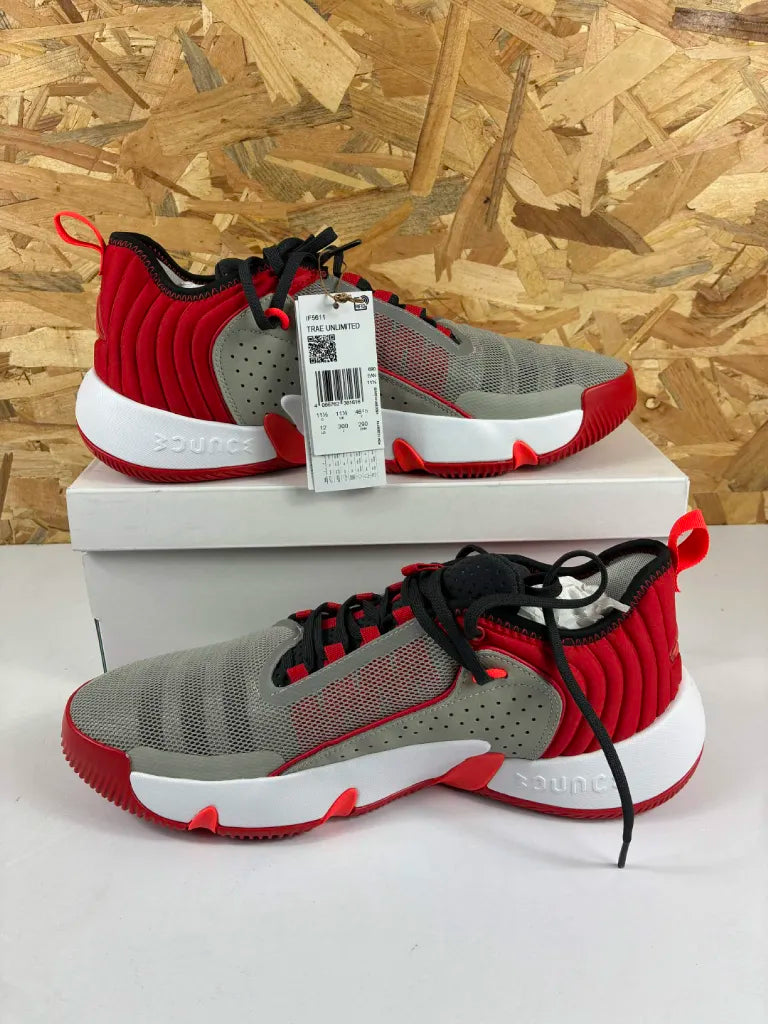 Chaussures de Basketball Adidas Trae Unlimited Homme Gris – 46 2/3 – IF5611