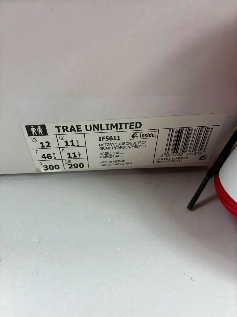 Chaussures de Basketball Adidas Trae Unlimited Homme Gris – 46 2/3 – IF5611