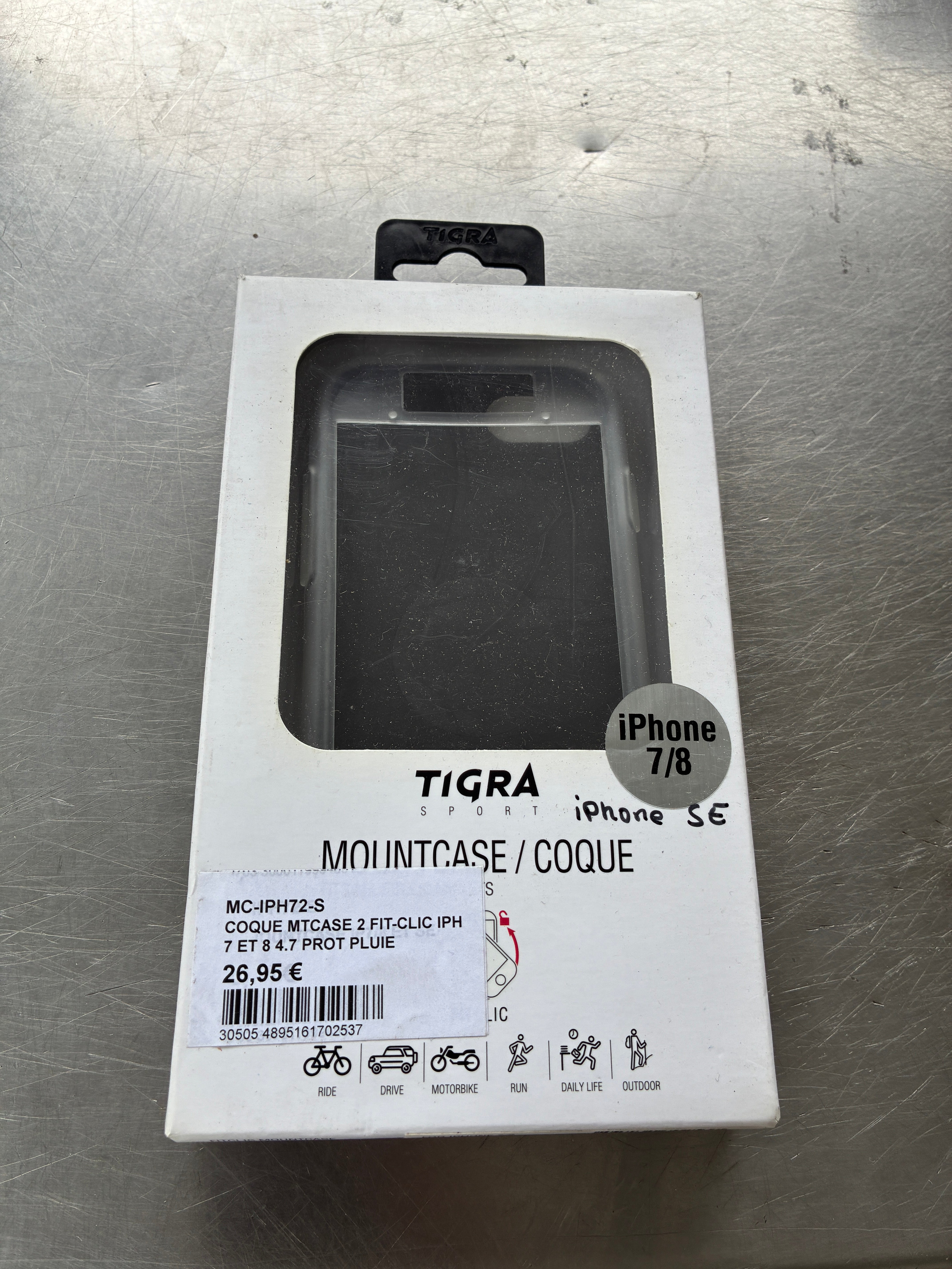 Coque téléphone Tigra Sport MC-IPH72-S iPhone 7 / 8 + Protection pluie – Noir