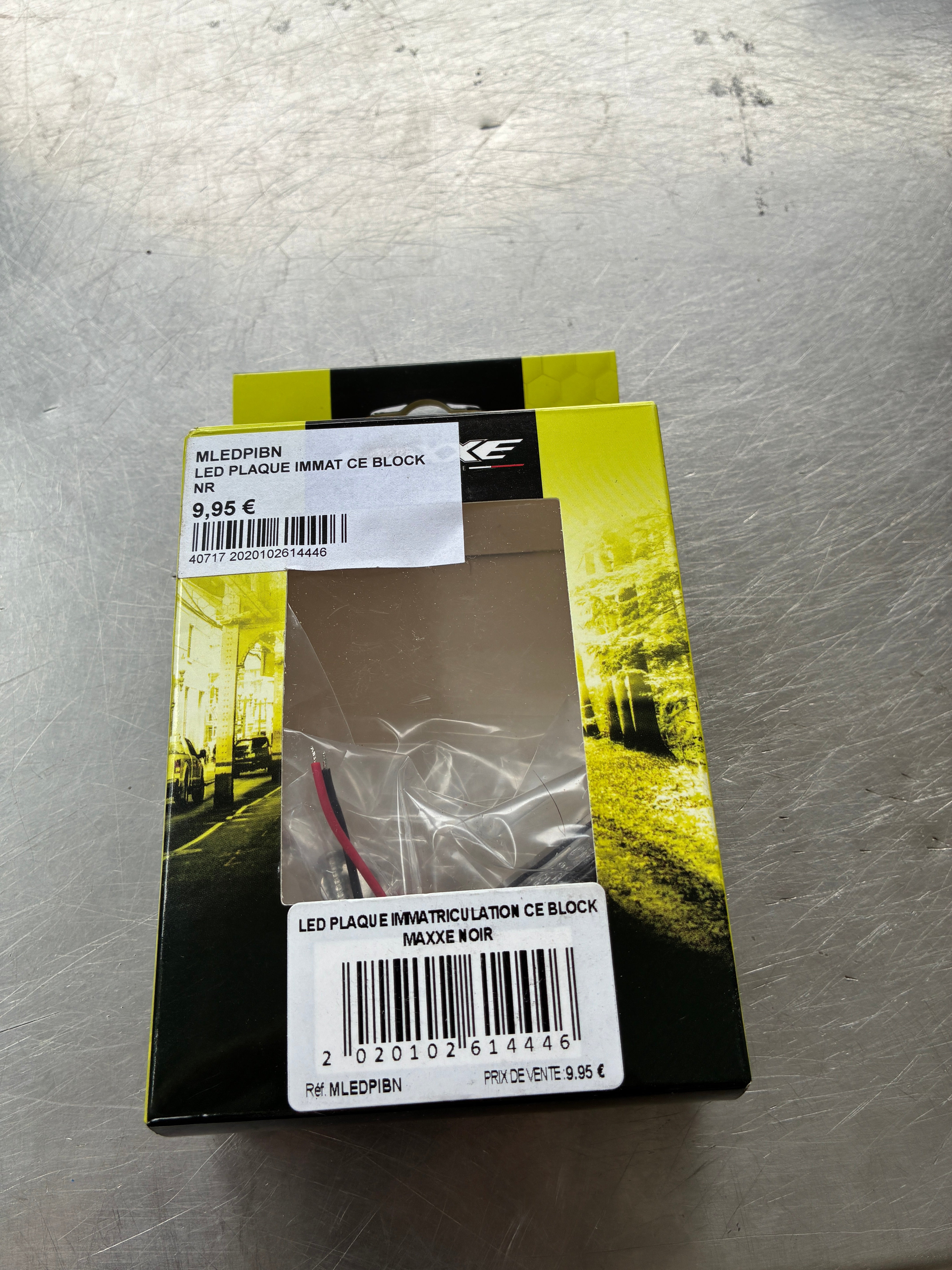 Éclairage LED plaque d'immatriculation MAXXE articulé – Ref. LEDPLAQARTICULEMAXXE
