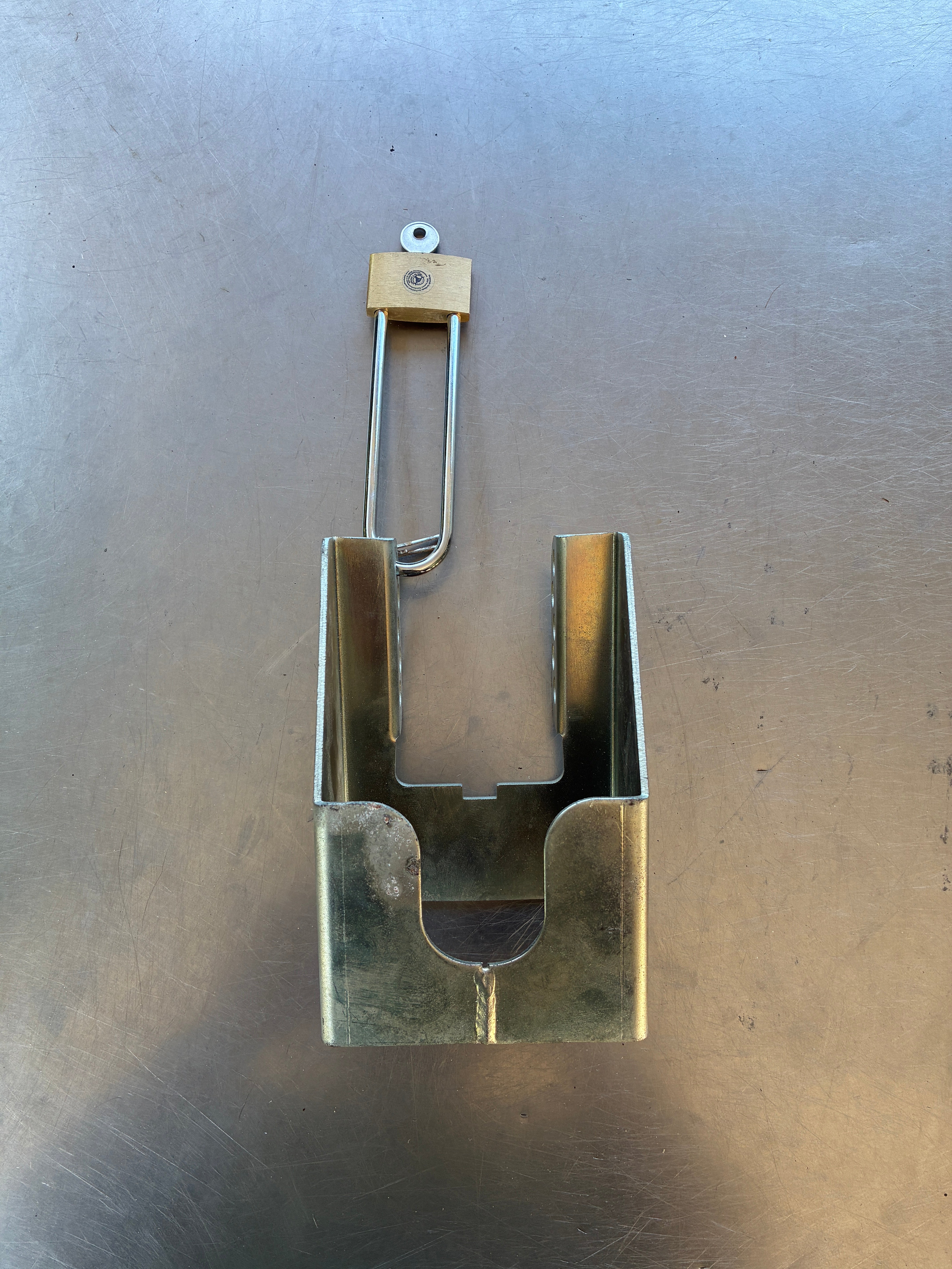 Antivol remorque – Blocage tête d’attelage + cadenas 3 clés – Occasion