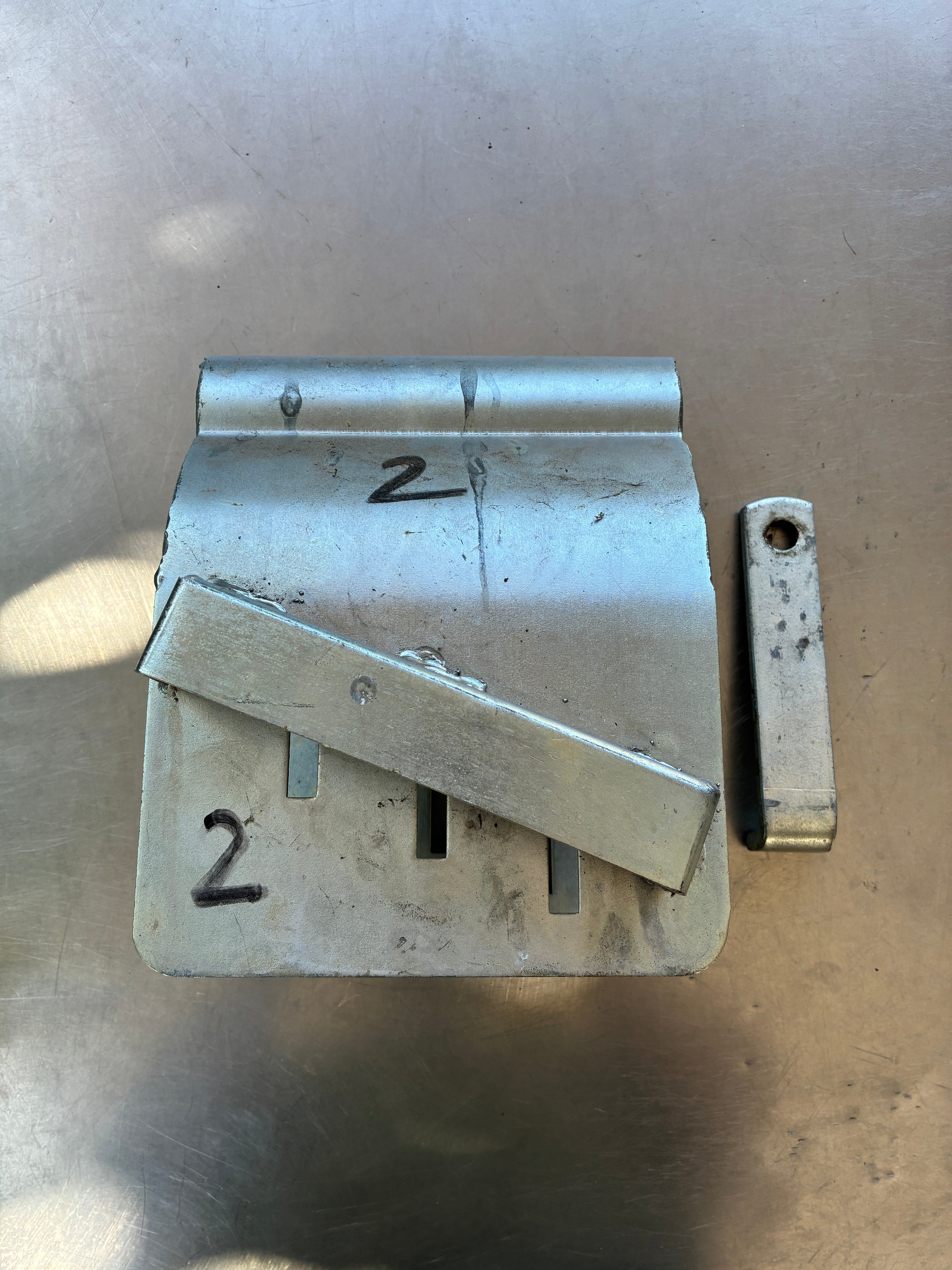 Antivol remorque – Caisson tête d’attelage universel – Occasion sans cadenas