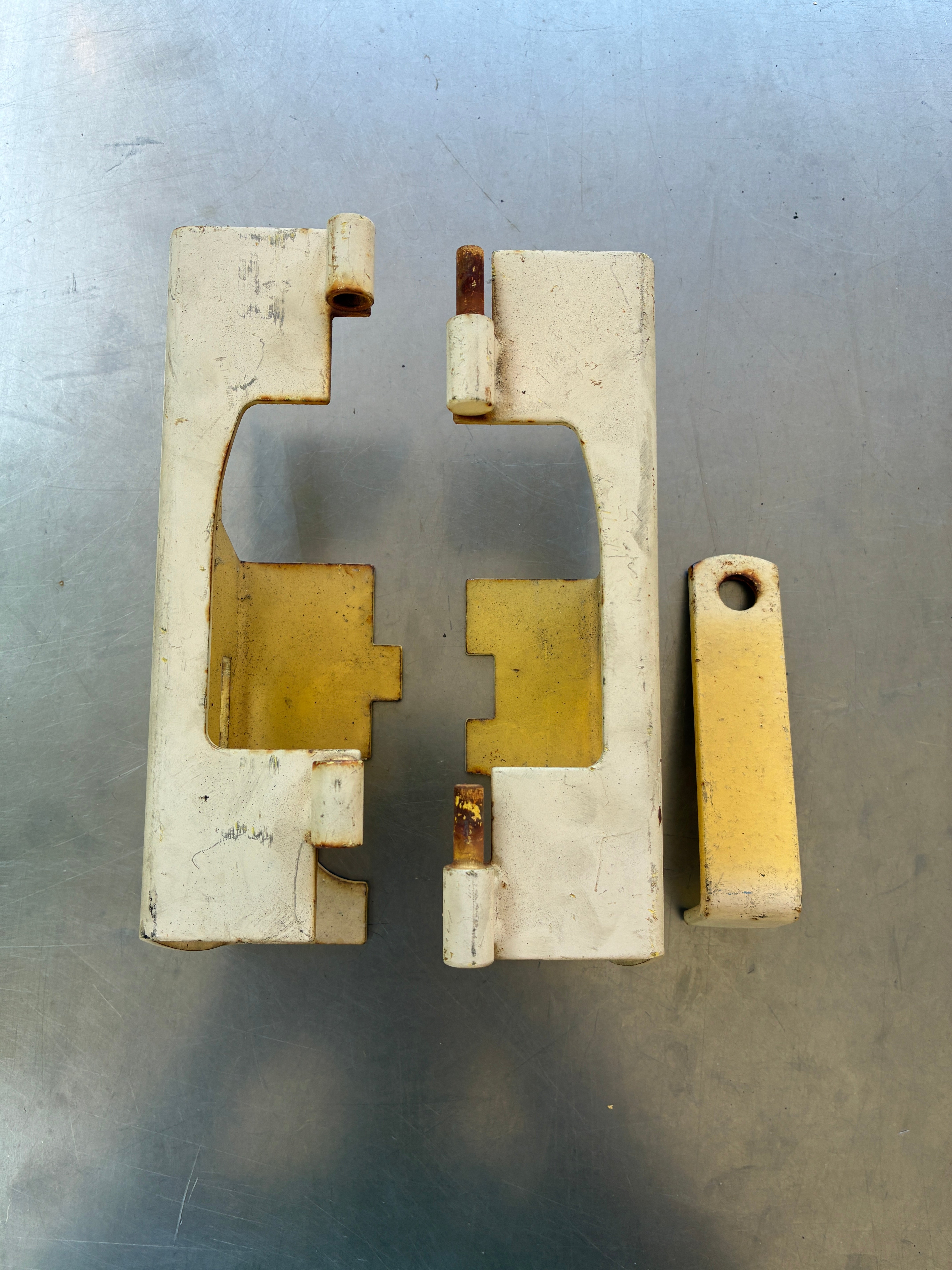 Antivol remorque universel – Jaune – Attelé ou non – Occasion sans cadenas