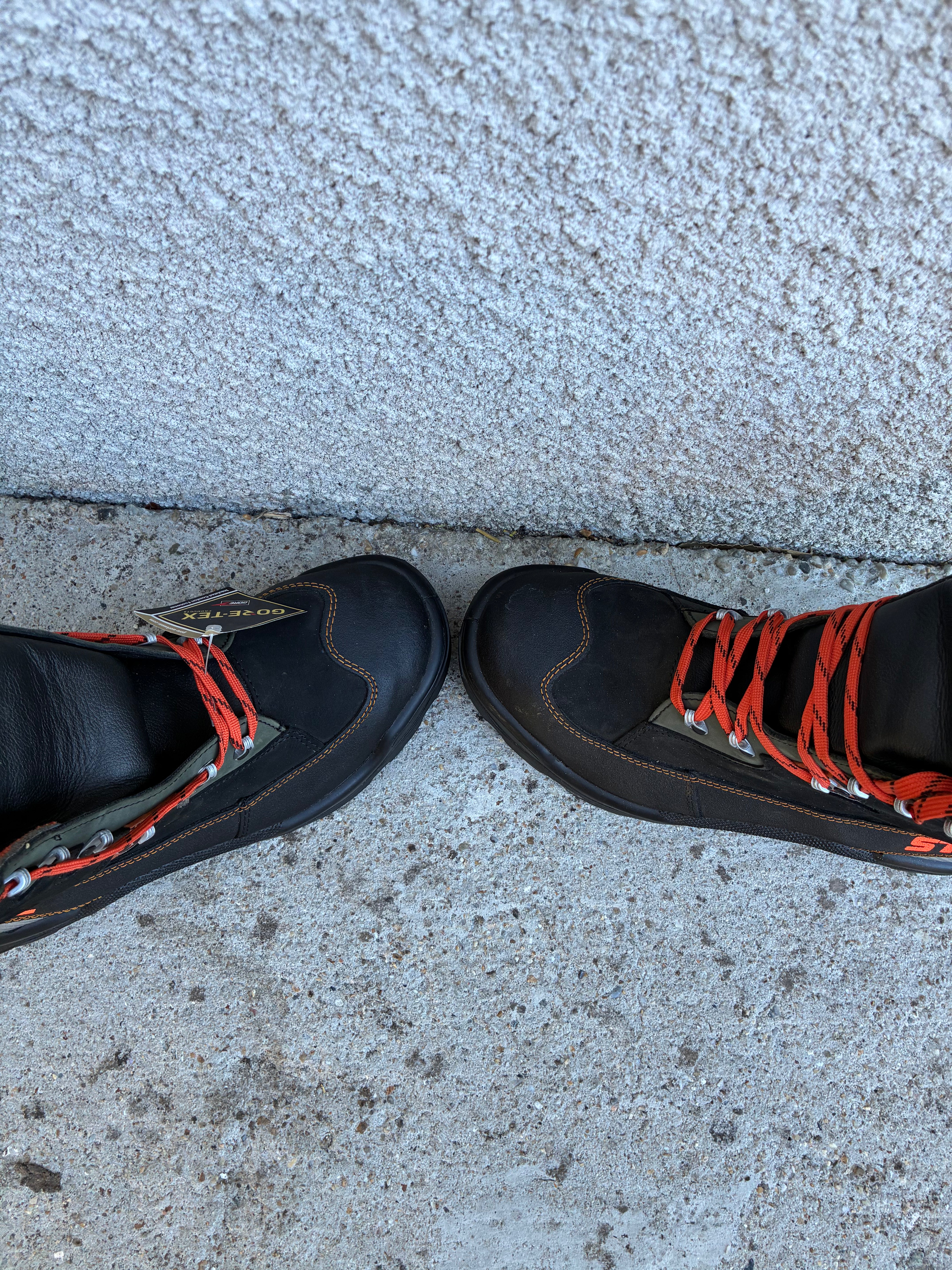 Chaussures anti-coupures STIHL Dynamic GTX cuir acier tronçonneuse neuves T44