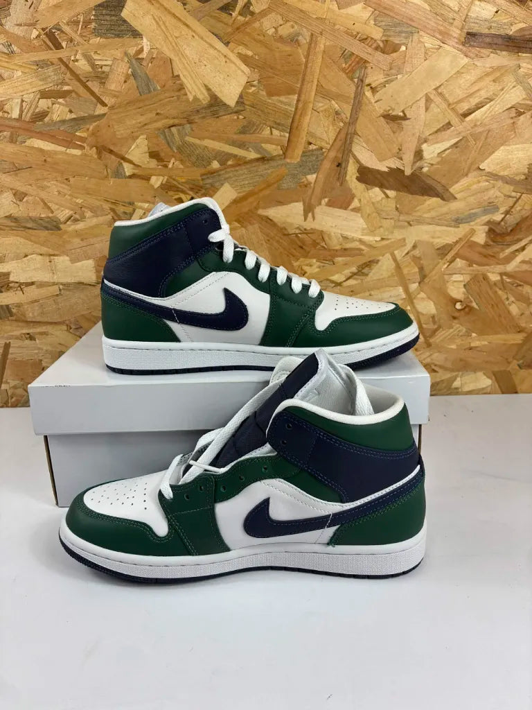 Air Jordan 1 Mid SE Seahawks Femme Vert Bleu Marine – 40