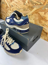 Baskets New Balance 2002R Navy Cream – Chaussures Sneakers – 39,5