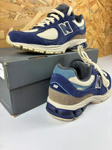 Baskets New Balance 2002R Navy Cream – Chaussures Sneakers – 39,5