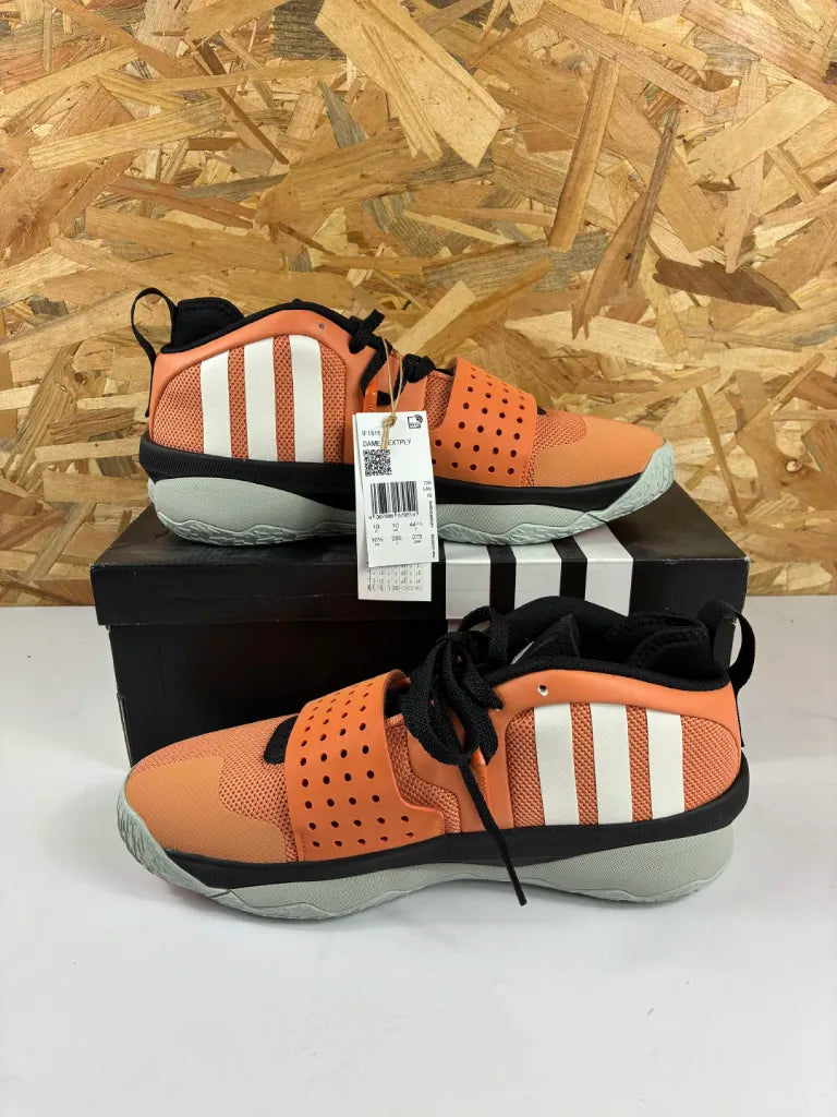 Baskets Adidas Dame 8 Extply – Chaussures Basketball Homme – 44 2/3