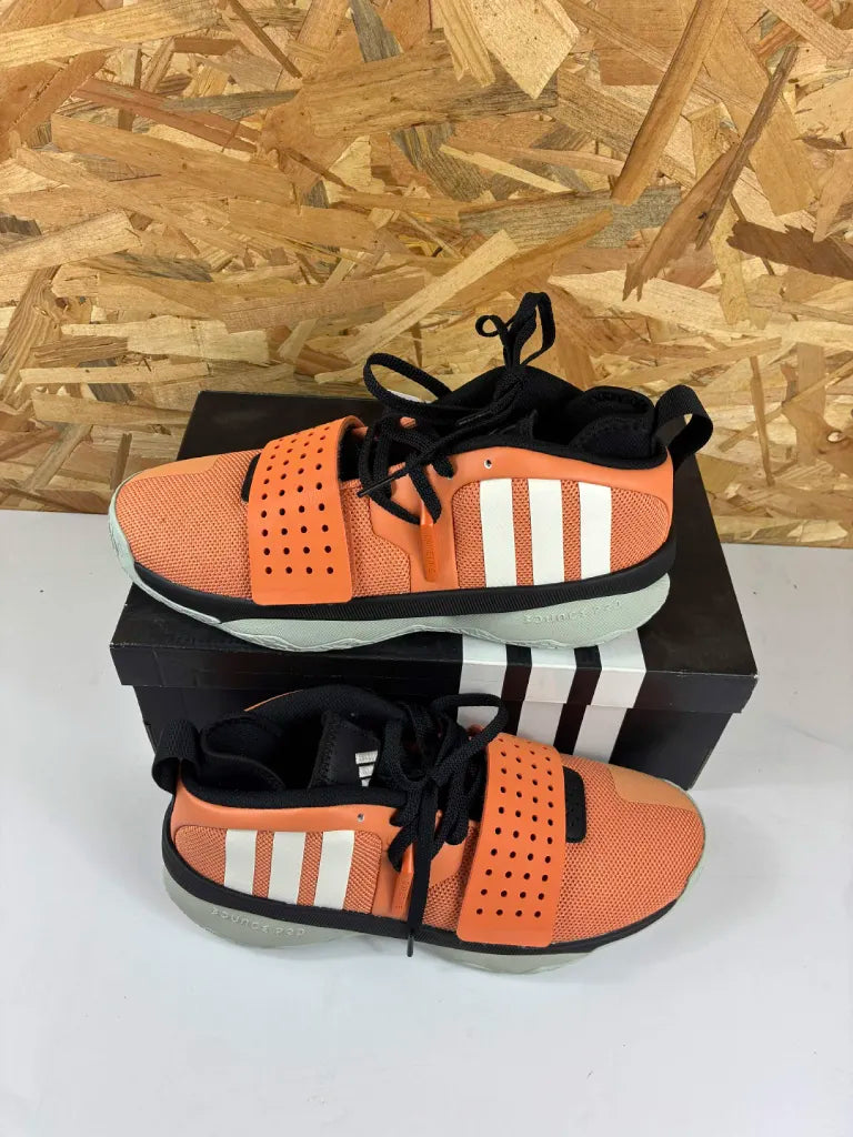 Baskets Adidas Dame 8 Extply – Chaussures Basketball Homme – 44 2/3